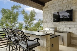 Canyon Lake, Texas Custom Home Builder
