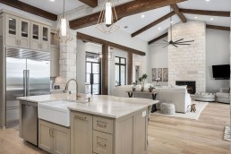 Canyon Lake, Texas Custom Home Builder