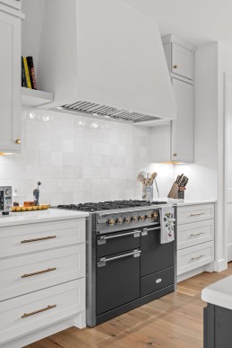 Brad Moore Builders Kitchen Rangehood