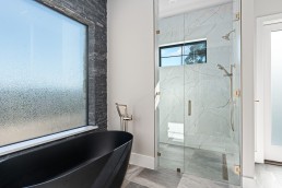 Brad Moore Builders Vintage Oaks Master Bathroom