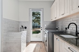 Brad Moore Builders Vintage Oaks Mud Room