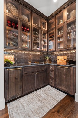 Brad Moore Builder Custom Home Bar
