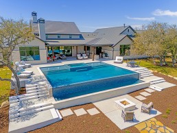 Brad Moore Builders Luxury Outdoor Living